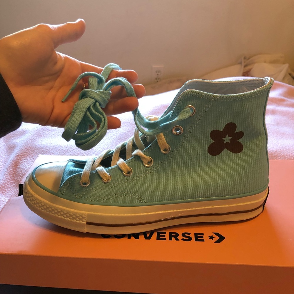 NEW NEVER WORN Converse Golf le Fleurs